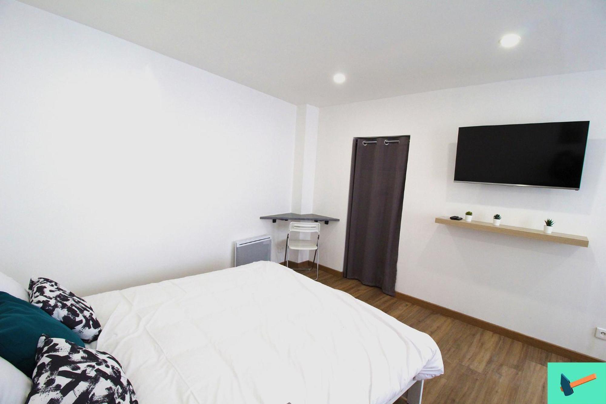 La Demeure Du Marechal-Ferrant Apartment Pierry Room photo